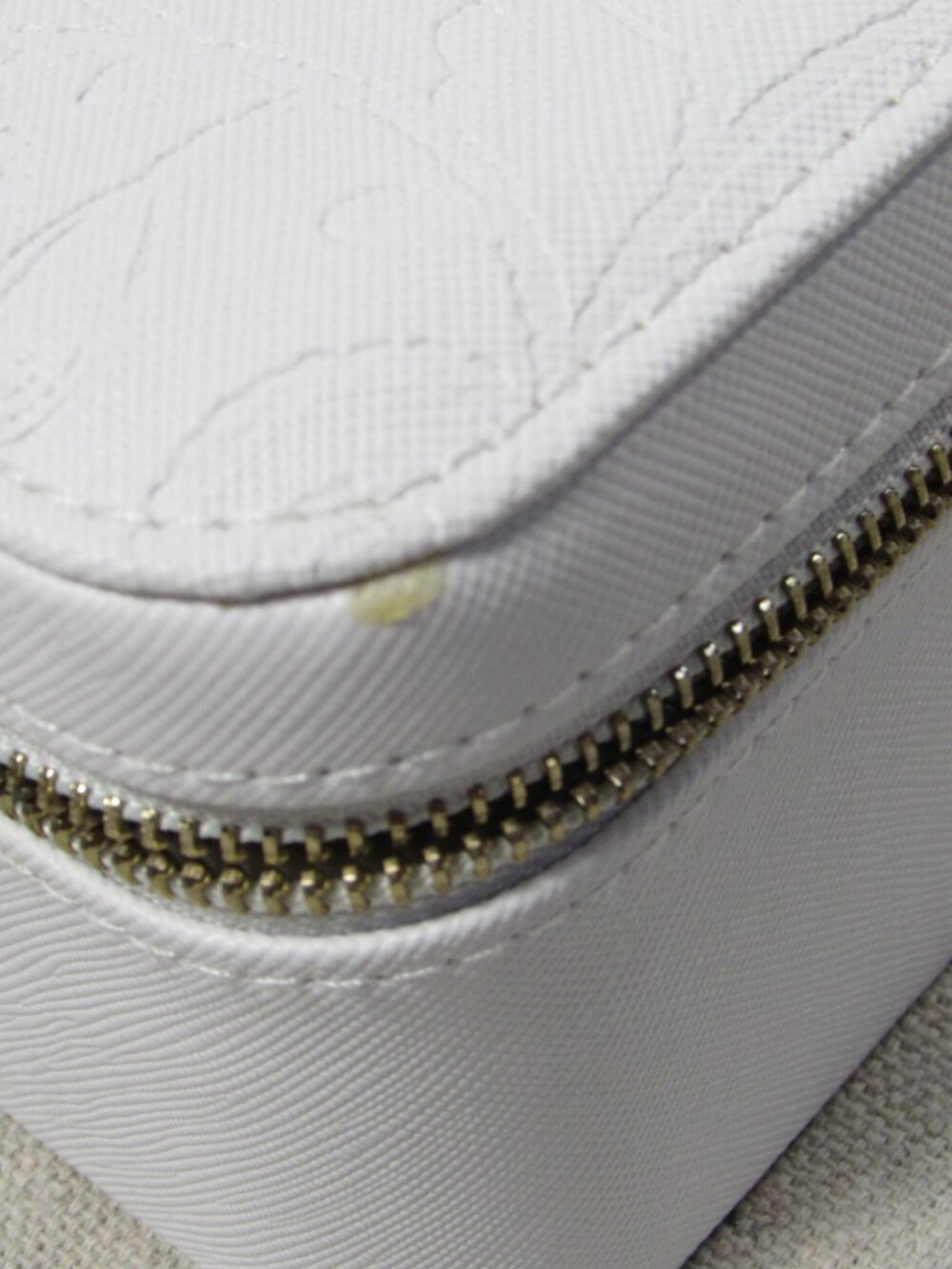 Pandora White Travel Jewelry Box Embossed Floral Gold Zipper Gray Velvet Lining - Picture 15 of 16
